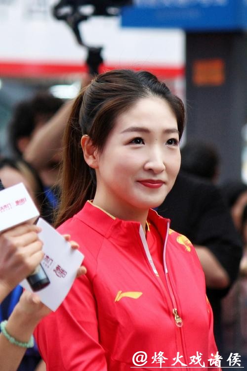 新民场外音｜这是刘诗雯的春晚记忆，这也是每位球友独一份的留念